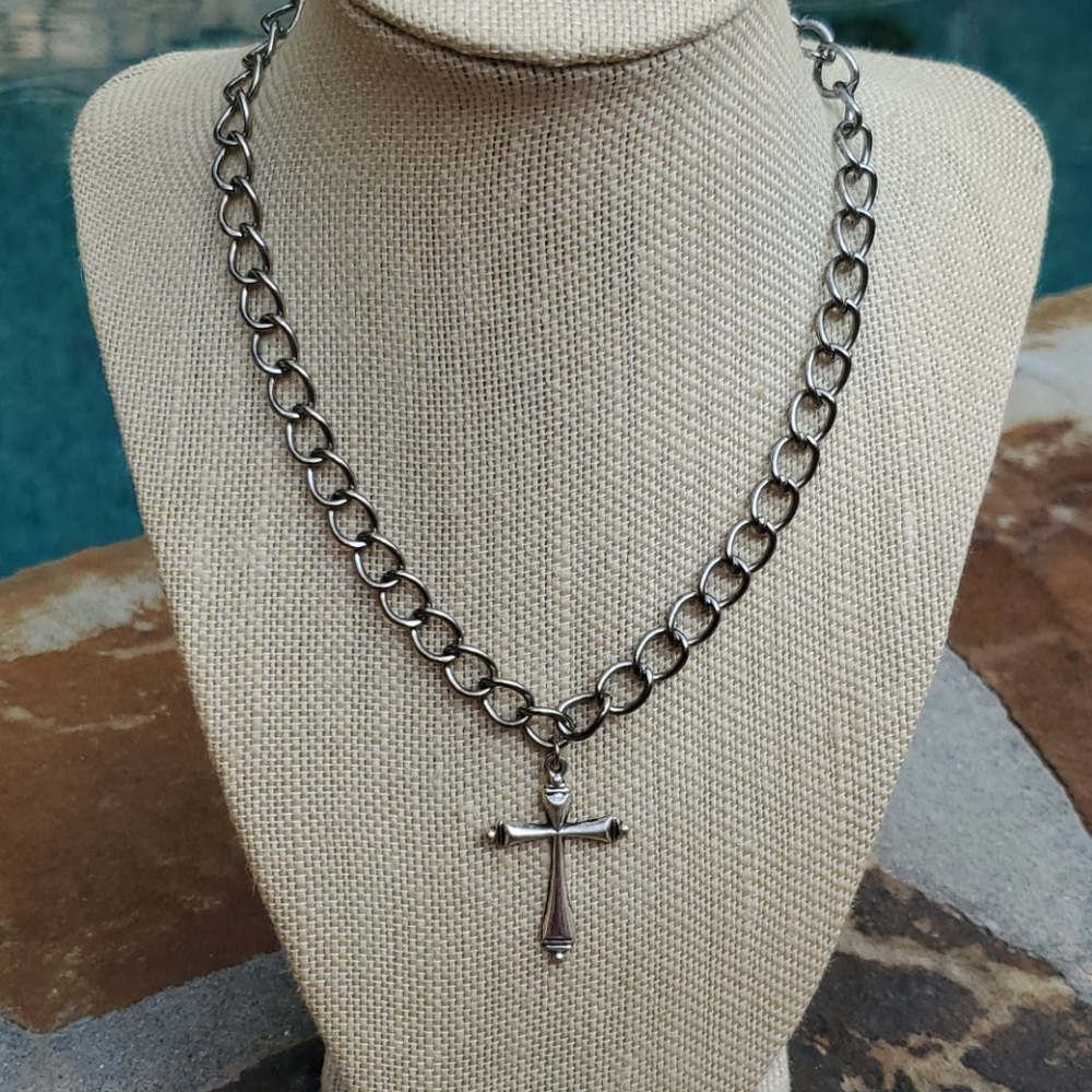 Silver plated large chain with Cross charm.